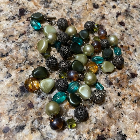 Multicolored Beaded Necklace - Picture 2 of 4